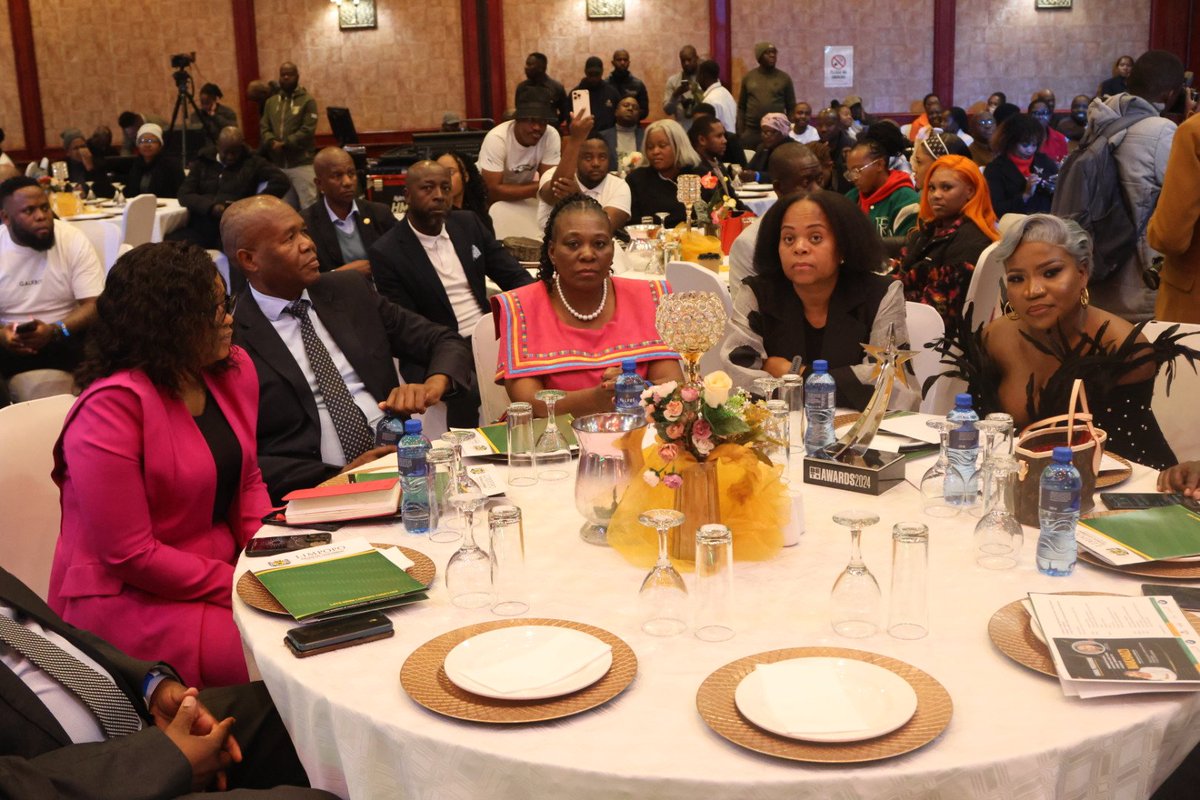 ANCLimpopo's tweet photo. The ANC-led Limpopo Provincial Govt under the stewardship of Premier Dr. @PhophiRamathuba, today, hosted a homecoming celebration breakfast for the BET Award winner, #Makhadzi at Meropa Casino &amp; Entertainment World in Polokwane. 
#LetsDoMoreTogether https://t.co/RmAABhvKe8
