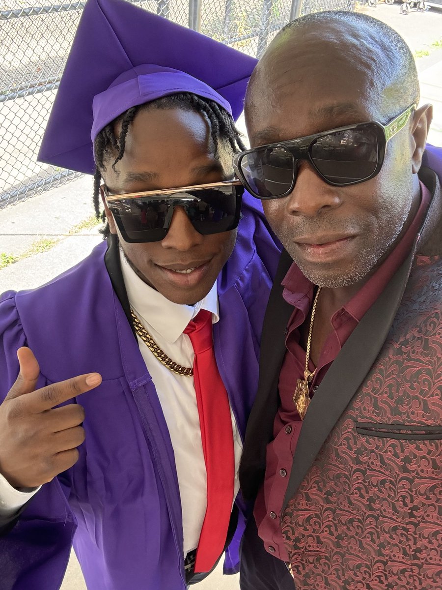 Jah_Teff's tweet photo. My son graduation https://t.co/lsdSZCuczK