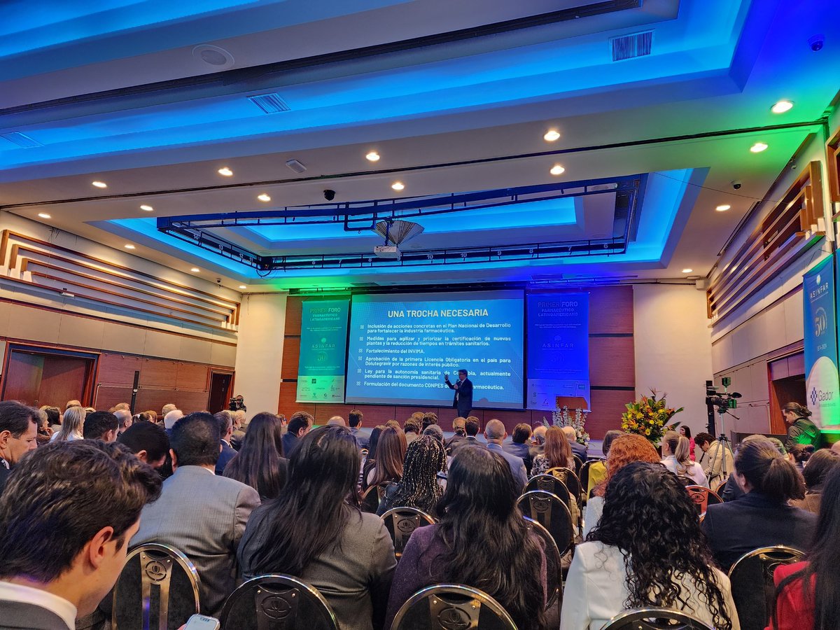 consultor_salud's tweet photo. En el Primer Foro farmacéutico latinoamericano de #Asinfar . Es bueno oír a las empresas pharma colombia y especialmente de #SeguridadSanitaria. #Consultorsalud https://t.co/kEXvUFtJvs