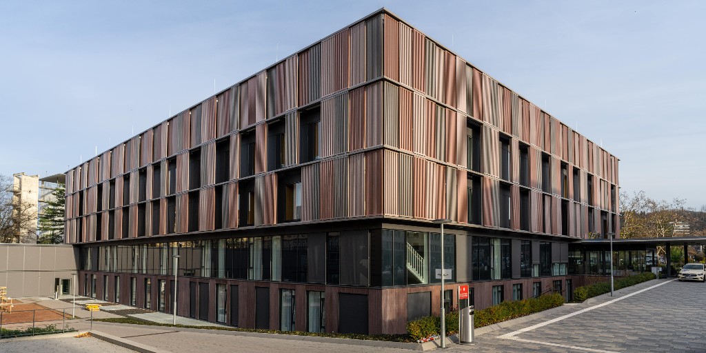 Uniklinik Freiburg (@uniklinik_fr) on Twitter photo Das CCCF der <a href="/Uniklinik_Fr/">Uniklinik Freiburg</a> wird erneut als „Onkologisches Spitzenzentrum“ von der Deutschen Krebshilfe ausgezeichnet. Mit einer Förderung von 3,8 Millionen Euro wird die Patient*innenversorgung und Forschung weiter gestärkt. Mehr: t1p.de/z84nc Das CCCF der <a href="/Uniklinik_Fr/">Uniklinik Freiburg</a> wird erneut als „Onkologisches Spitzenzentrum“ von der Deutschen Krebshilfe ausgezeichnet. Mit einer Förderung von 3,8 Millionen Euro wird die Patient*innenversorgung und Forschung weiter gestärkt. Mehr: t1p.de/z84nc