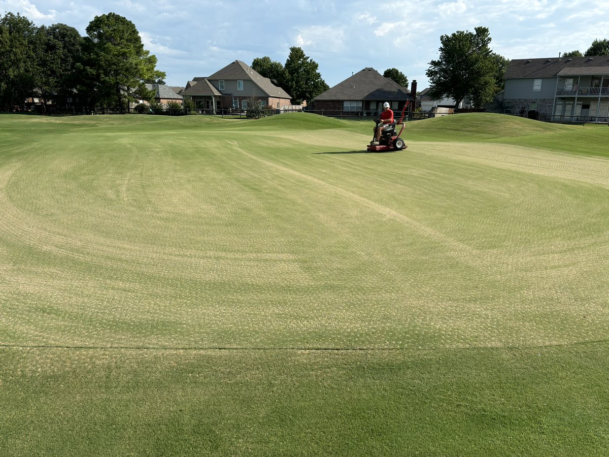 brgcsuper's tweet photo. Since the guys finished aeration a day early, we are taking the opportunity, while still closed, to go through greens once more with drag mat, double roll and blower to get them ready for pay tomorrow. Also cleaning up cores and edging bunkers. Proud of this team! https://t.co/2lqiFoagUt