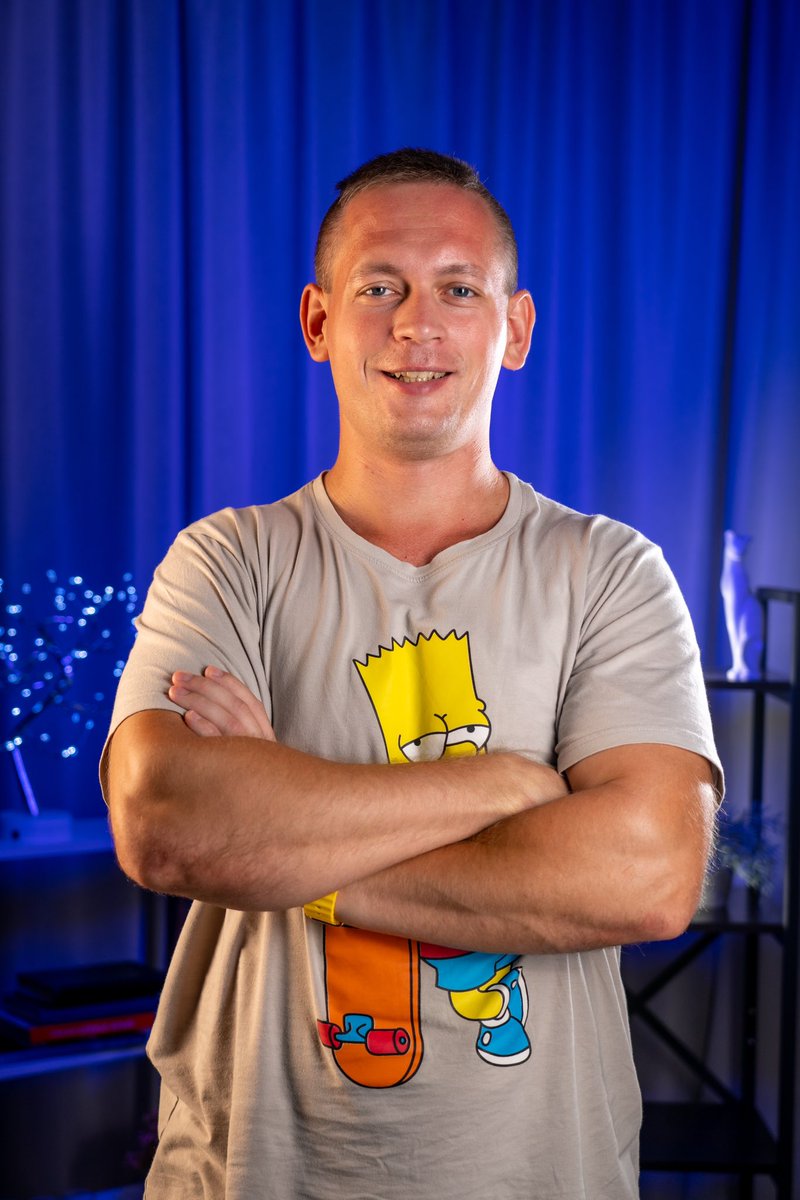 TalalinRoman's tweet image. Внезапно попал в продюсерский центр Sochi Style и мне сделали новую аватарку