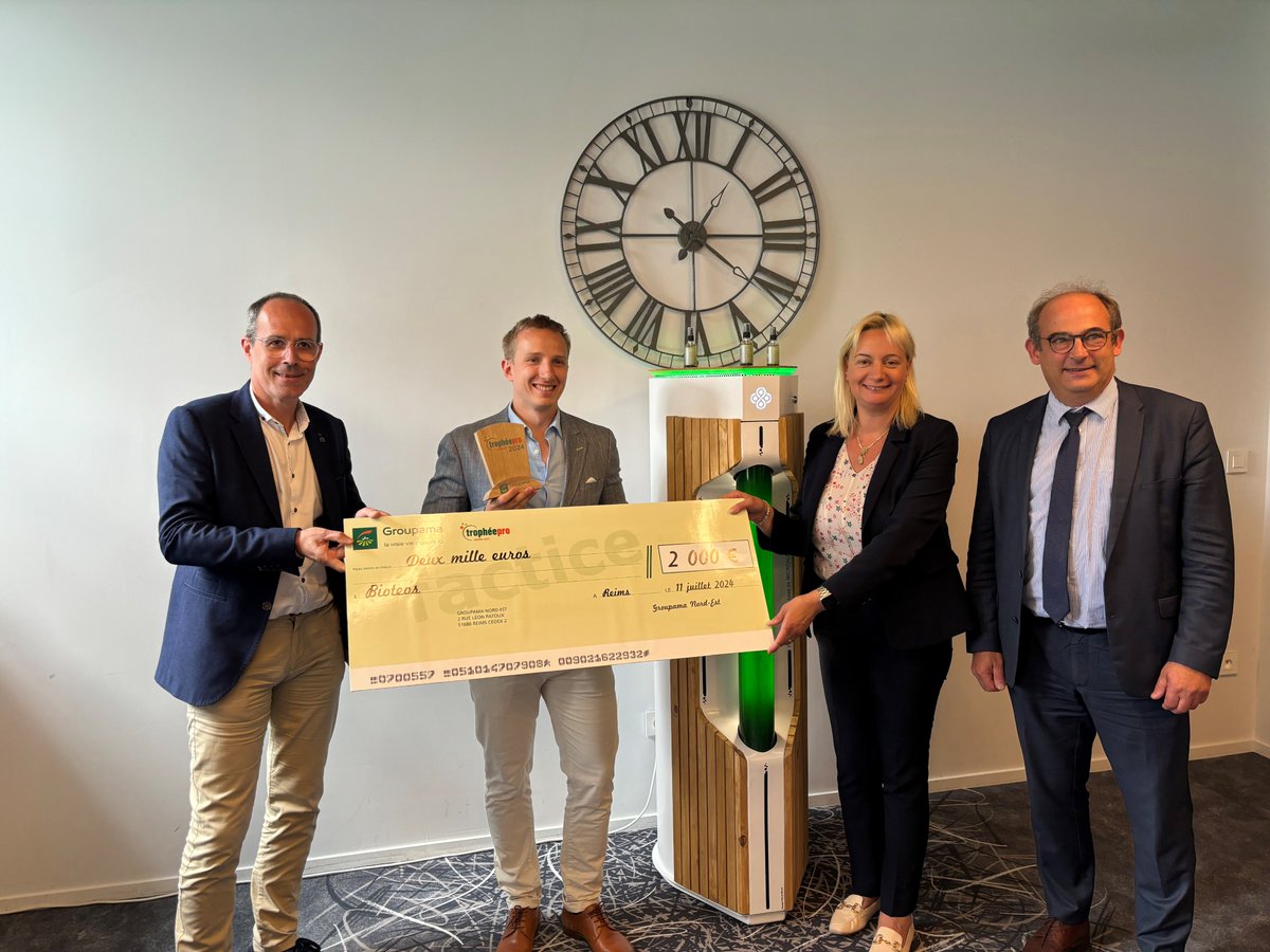 Groupama Nord-Est (@groupamanordest) on Twitter photo Remise de prix pour le lauréat régional du #TrophéePro !
Félicitations <a href="/bioteos/">Bioteos</a> pour son projet OXYLON, un puits carbone reposant sur les microalgues afin de purifier l’air ambiant🧪
Il représentera <a href="/GroupamaNordEst/">Groupama Nord-Est</a> lors du #TrophéePro national en janvier ! 🤞
<a href="/rev3/">rev3</a> <a href="/GroupamaFd59/">GroupamaFédé59</a> Remise de prix pour le lauréat régional du #TrophéePro !
Félicitations <a href="/bioteos/">Bioteos</a> pour son projet OXYLON, un puits carbone reposant sur les microalgues afin de purifier l’air ambiant🧪
Il représentera <a href="/GroupamaNordEst/">Groupama Nord-Est</a> lors du #TrophéePro national en janvier ! 🤞
<a href="/rev3/">rev3</a> <a href="/GroupamaFd59/">GroupamaFédé59</a>