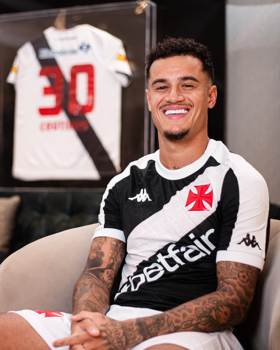 ColunadoFla's tweet photo. FLACENTRISMO! 🌏

Contrato de Philipe Coutinho com o Vasco tem multa especial para o FLAMENGO. Caso queira contratar o meia, o Mais Querido terá que pagar R$ 100 milhões. 

Vale lembrar que o MAIOR DO MUNDO não fez nenhum tipo de proposta para o jogador.

🗞️ @geglobo https://t.co/wANIz8Stlg