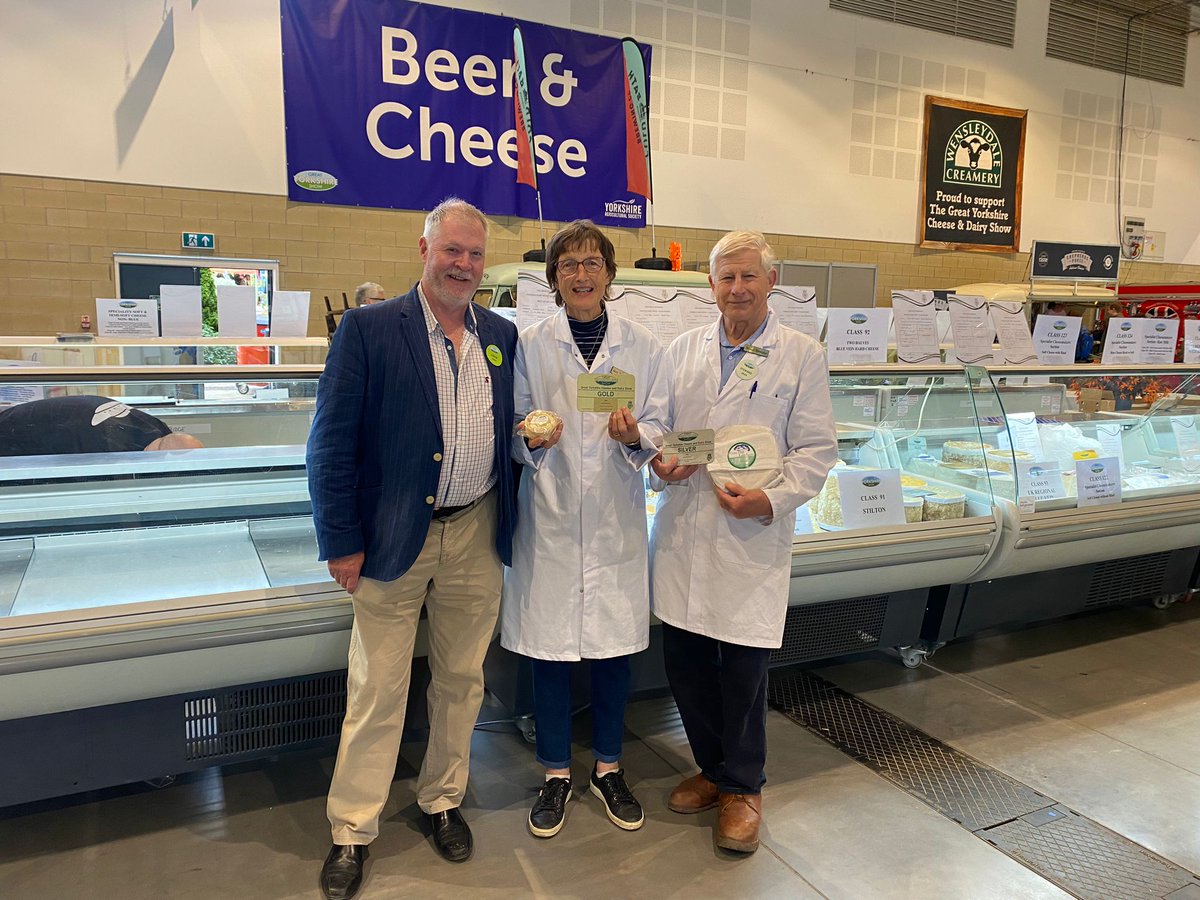 Woldmarsh's tweet image. Member Spotlight!

We are pleased to showcase our long-standing @Woldmarsh  Members; Michael &amp;amp; Mary Davenport from @cotehillcheese , who are proudly pictured here showing their wonderful achievements at the @greatyorkshow !

Are you at the show? Drop us a comment below 👇