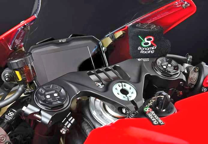 PsdJam's tweet photo. PANIGALE V4シリーズ
by BonamiciRacingパーツ
総合サイト
https://t.co/FTEvyJ66T1
BonamiciRacing
https://t.co/9pgtthbf5q
ZARDマフラーページ工事中
メールにてお問合せ下さい
#Bonamici #ZARD
#PANIGALE #v4r #v4s
#DUCATI #パニガーレ
#全て正規品 https://t.co/FwAx63uC4b