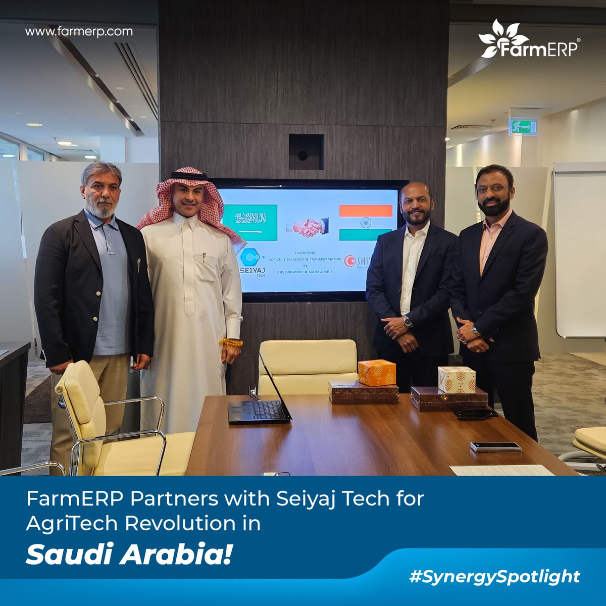 MadeinSaudi's tweet image. عززت شركة @Farm_ERP الرائدة في صناعة الزراعة 🌾 حضورها بالسوق السعودي 🇸🇦؛ بشراكة استراتيجية مع شركة SEIYAJ tech التي ترتكز على توطين تقنيات الطاقة الخضراء. 

وستوظف FarmERP الهندية 🇮🇳 خبرة تمتد أكثر 25 عاماً؛ لتقديم الحلول الرقمية الزراعية والتعاون مع مختلف القطاعات في #المملكة.