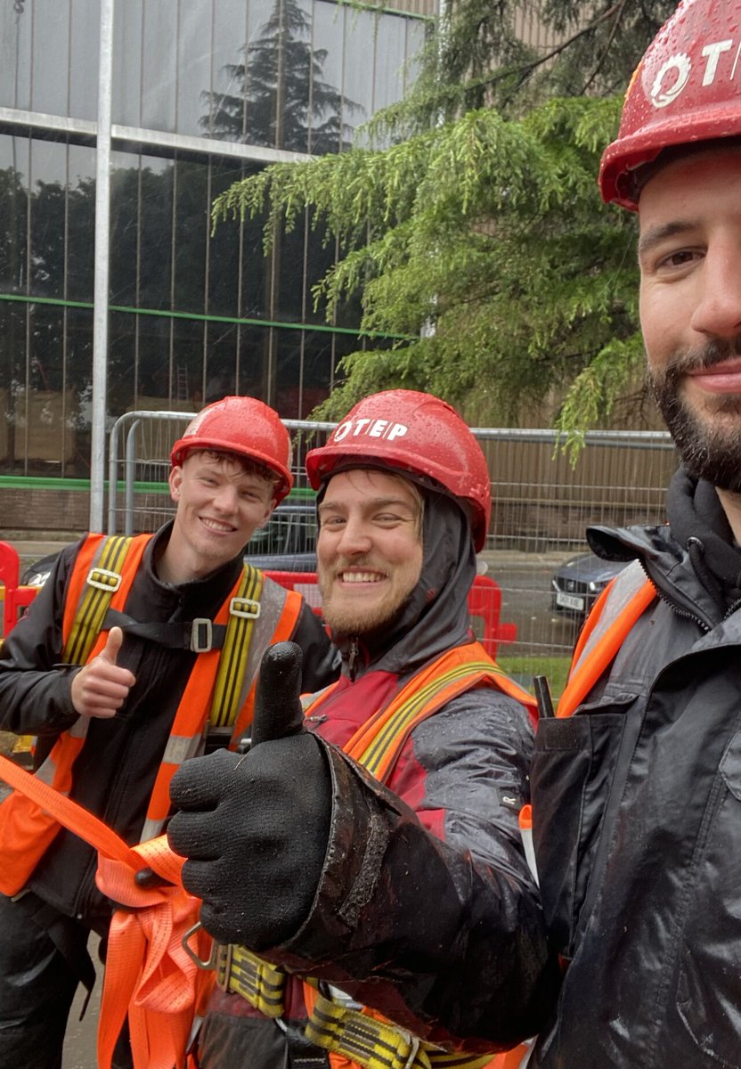 Cranes in the rain 🏗️🌧️

Even the British summertime can't stop our team from removing these 8 tonne containers down in Samlesbury! 
Big shout out to Ainscough Crane Hire - putting their 55 tonne crane through it's paces with some tight positioning