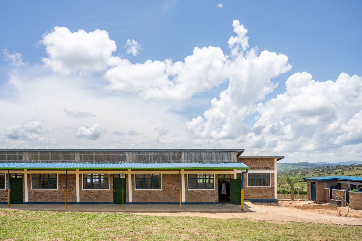 AkageraPark's tweet photo. The construction of school rooms funded through the National Tourism Revenue Sharing Scheme has helped improve access to quality education for children living near the Akagera National Park. 
#Education #Rwanda #ConservationWriting 
@RDBrwanda 
@AfricanParks https://t.co/w1IO2505K6