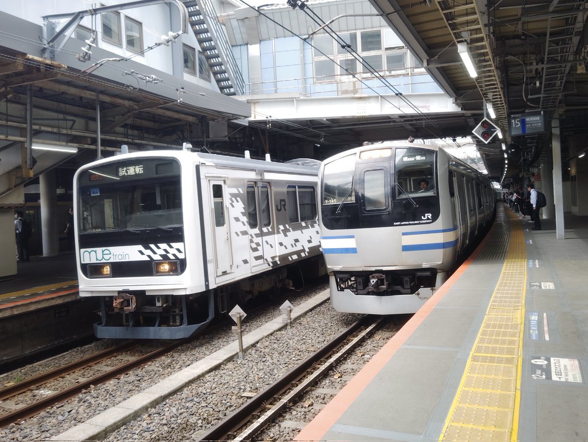 209_E217's tweet photo. 209系×E217系 非日常的な並び
2日連続で撮影
7/10  81 &amp; Y-27
7/11  mue &amp; Y-145
#209系 #E217系 https://t.co/pKa0s3yuz9