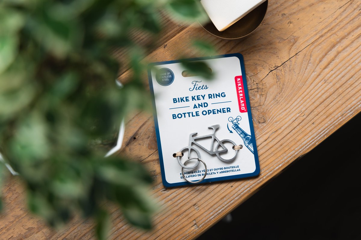 daichihandflute's tweet photo. 【YouTube更新】

自転車の鍵につけたい、遊び心があるキーホルダー。Kikkerland“Bike Key Ring And Bottle Opener” 

https://t.co/iBg392WrjI https://t.co/3JgSTqbK6E