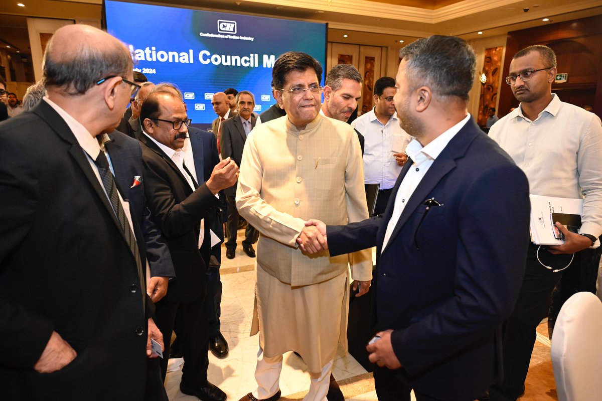 SwayamOdisha's tweet photo. Had the pleasure of engaging in an insightful discussion with Hon. Minister @PiyushGoyal Ji at today's National Council Meeting of @FollowCII .We delved into the future of Indian industries and the transformative policies shaping our economic landscape. #CIIMeeting https://t.co/Qdn7fge1Wq