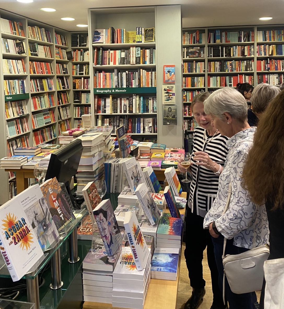 Han_Smiff's tweet image. 10-year anniversary celebration for @J_M_Originals / @JohnMurrays Originals and launch of Portraits at @LRBbookshop this week with so many excellent people. Here&apos;s to risk-taking writing and reading always 🔥🔥