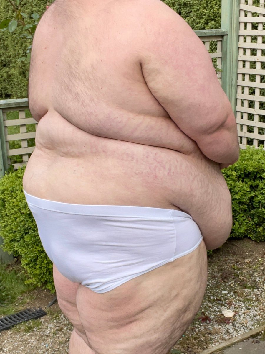 Tonight’s one of those nights where I turn myself on by how big I was just a few years ago.