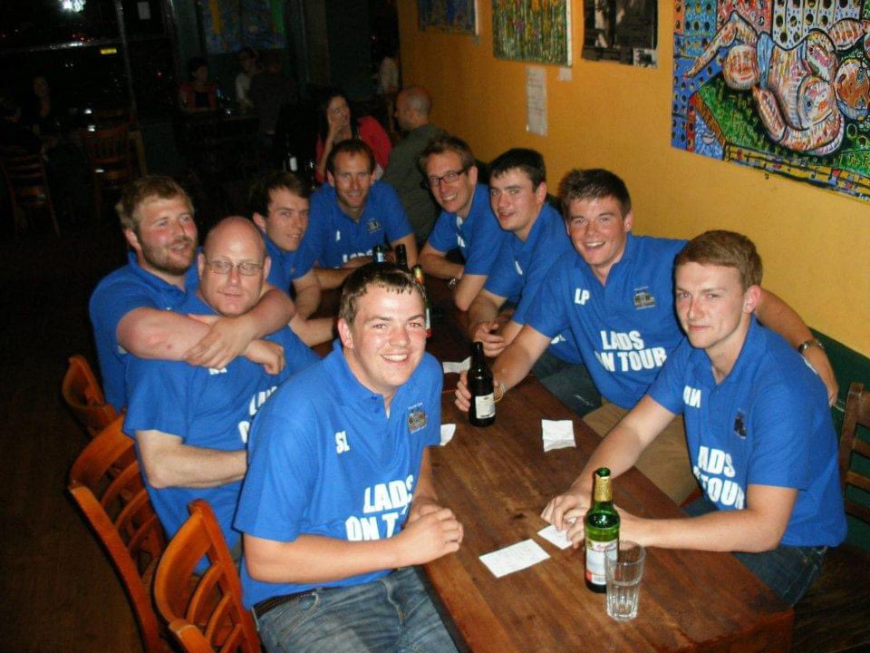FranktonCC's tweet image. 💫Throwback Thursday💫
12 years ago today we were last seen touring Liverpool! 

Younger - Slimmer - Fresher

We tour a different northern city this summer; Time to make it another one to remember!

#FCC #Liverpool2012 #LadsOnTour #CricketTour #TheGreen #Aigburth #SeftonPark