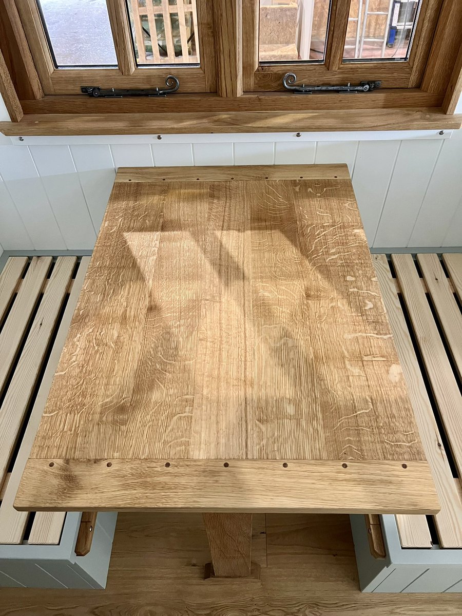 I’m liking this oak table top with its quarter-sawn boards and breadboard ends.