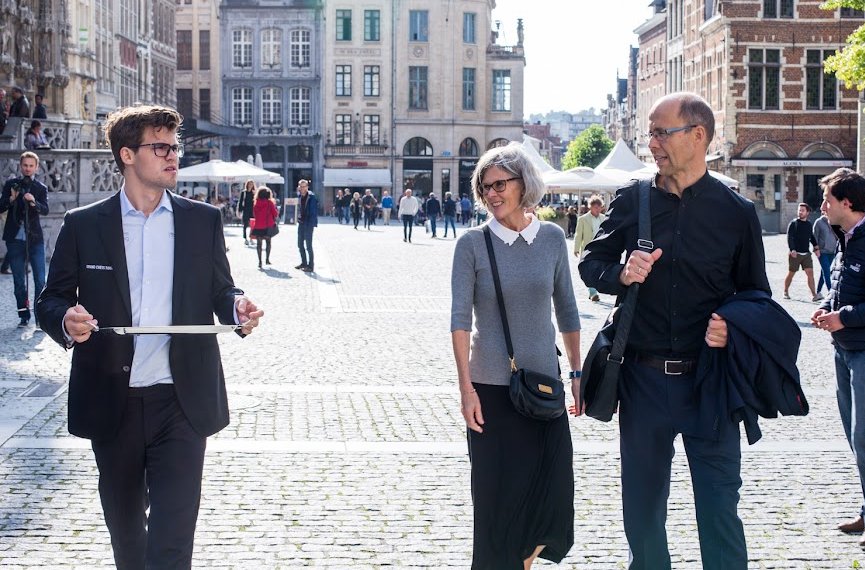 Our condolences to Magnus Carlsen and his family for the tragic loss of his mother, Sigrun Øen ❤️