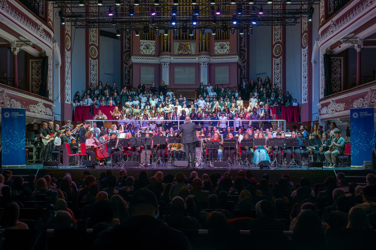 The finale of our incredible collaboration concert featured students from 12 of our academies across all four of our cities, and was a brilliant medley of music from our collaborative choir and concert band, so much talent on one stage! 🥁🎸🎻