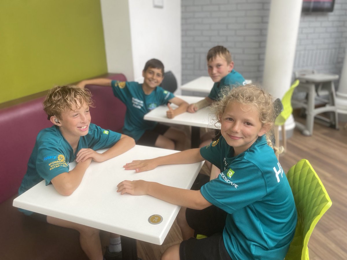 Tea time treat on the way home! ⁦<a href="/AlthorpeKeadby/">Althorpe and Keadby Primary School</a>⁩