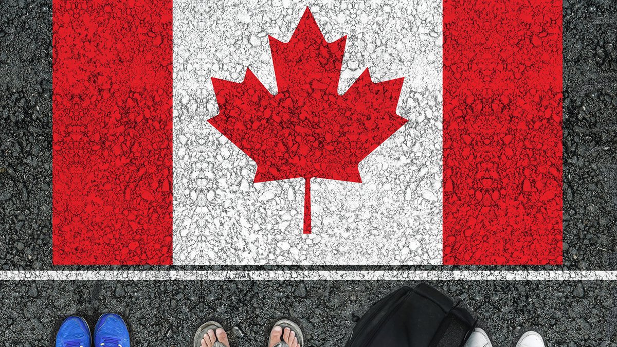CDHoweInstitute's tweet photo. Canada’s economic immigration strategy needs to shift from plugging “holes” in lower-skilled labour markets to prioritizing highly skilled newcomers based on their expected earnings. Learn why here: https://t.co/Pn3ZdXwUEy #cdnpoli #immigration https://t.co/VghuKAEFYk