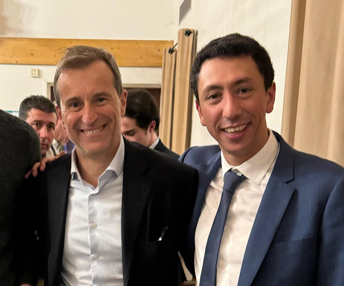 AdeBourrousse's tweet photo. Félicitations à @othmannasrou qui a été désigné par @vpecresse nouveau Président du groupe majoritaire à la Région @IDF_Rassemblee et succède à @VincentJeanbrun, désormais député du Val-de-Marne. https://t.co/DTgt6VrT89