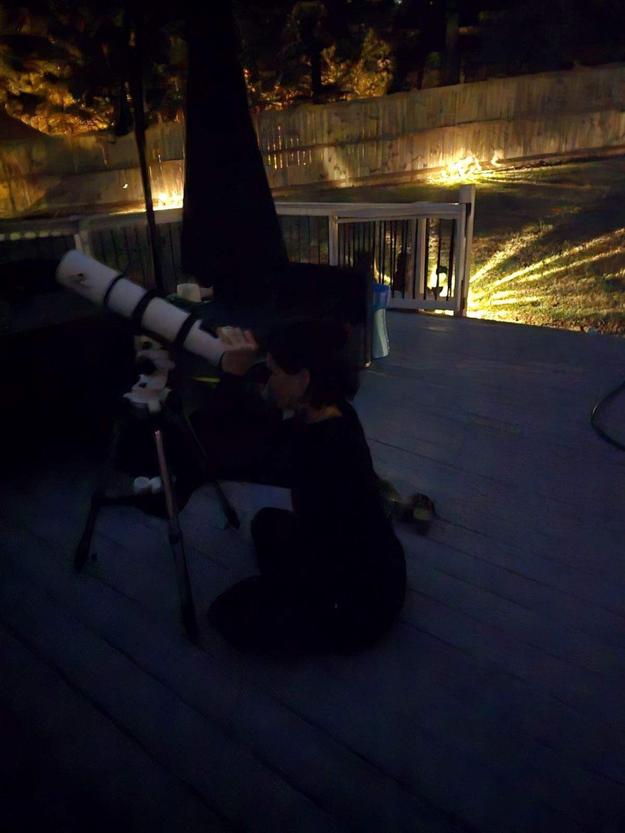 Anyone else interested in chasing planets and stars? 🪐 🌟 ✨💫☄️