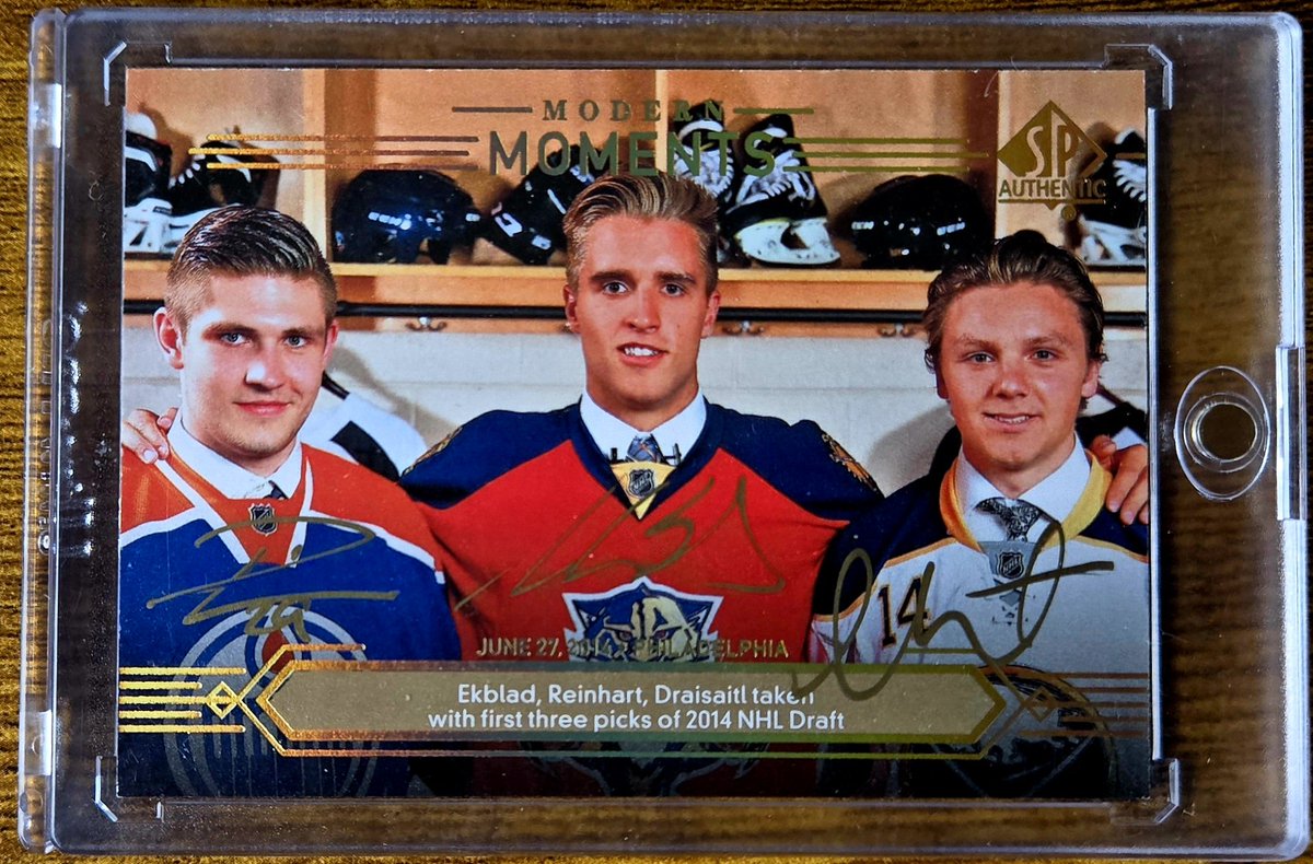 PaigesFall's tweet photo. @TravisThomson Love these as they celebrate the NHL Draft which I PC. https://t.co/VXw3yjLYD8