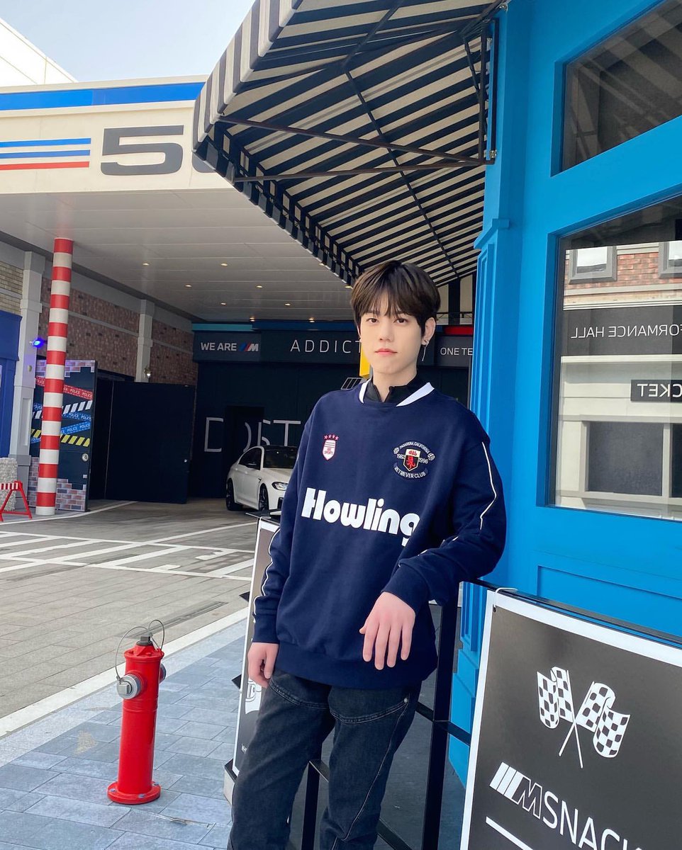 N_Flying_strm's tweet photo. 💙 HAPPY HUN DAY 💙

‼️ 해시태그 총공 종료 ‼️

엔플라잉의 자랑스러운 기타리스트 훈아 생일을 정말 축하해!!🎉🎉
훈이가 엔피아에게 준 행복만큼 훈이도 행복한 생일을 보내기를 바라❣️

#기적처럼_스며든_차훈_생일
#HAPPY_HUNNYANGDAY https://t.co/Jsj2MGZHxA