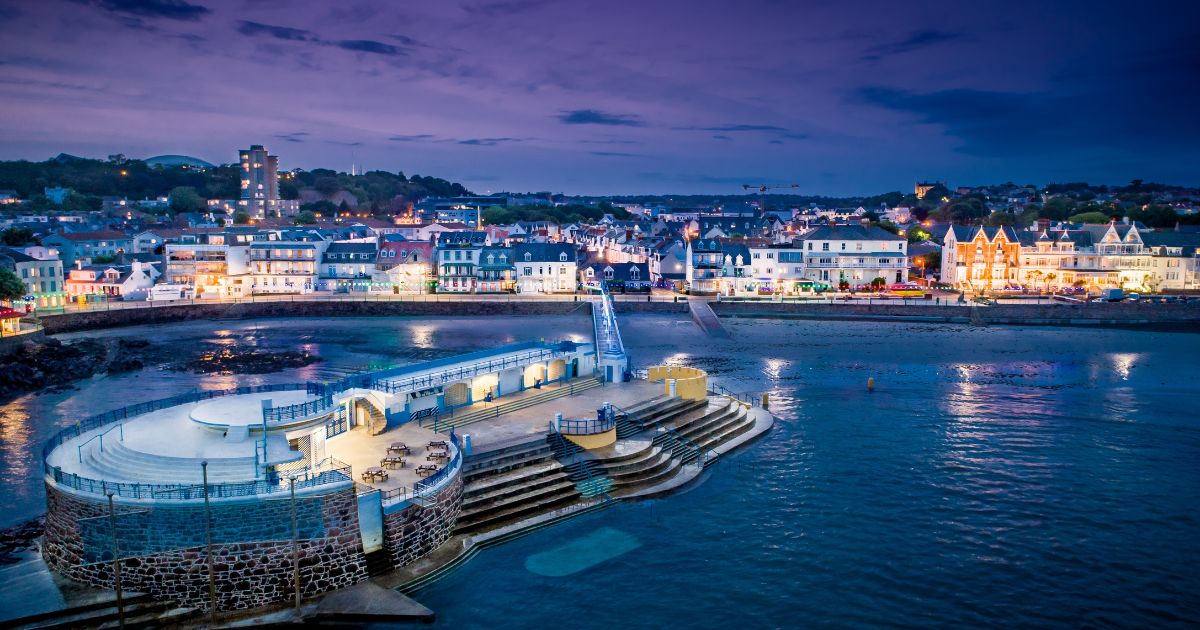 VisitJerseyCI's tweet photo. A seaside spectacular is about to hit this island's shore 🏝️

The annual Havre Des Pas Festival returns this weekend (13-14 July) for two days packed full of delicious street food delights, live music and fantastic fun 🌞🎶🍔 ➡️  https://t.co/poNYM0sQ32 https://t.co/gBmv9VhYps