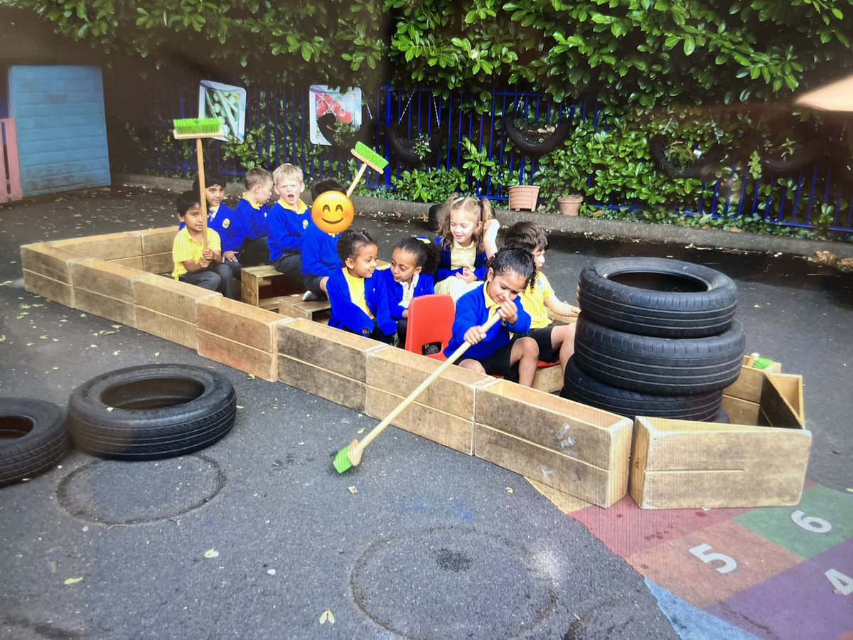 StMaryB17's tweet photo. #EYFS have had a wonderful time building pirate ships this week as part of our learning on Ten Little Pirates and working as a team! #ExAD #Literacy #teamworkmakesthedreamwork https://t.co/Y9PmYvrNzR