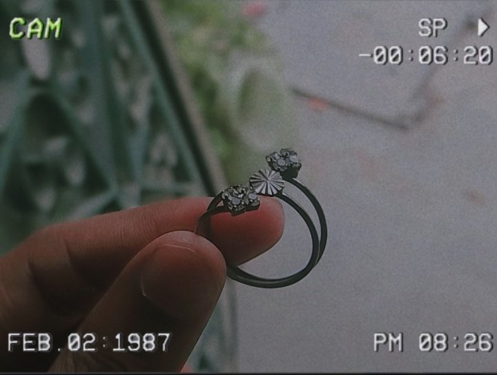 I said yes ! ❤️ ( Becoz he said 50 me lena h to lo vrna niklo! )