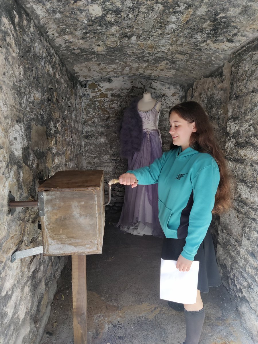 Llawer o hwyl yn carchar Shepton Mallet/ Lots of fun exploring in Shepton Mallet prison <a href="/BroEdern/">Ysgol Bro Edern</a>  #hanes