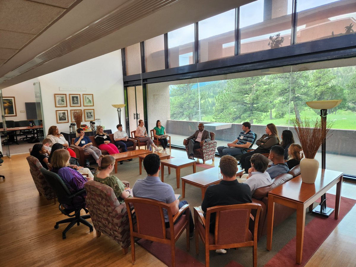 TheWeatherWill's tweet photo. This past June, I was fortunate enough to attend the NSF NCAR ULW! This unique opportunity allowed me to travel to the Mesa Lab in Boulder for a week of leadership training and networking. So honored to get to represent UAH, and I look forward to future opportunities. https://t.co/L0CKW8yiHH