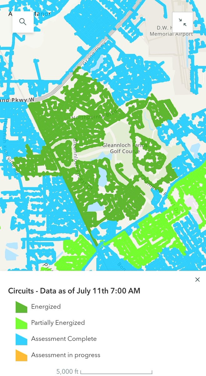 BigCadillack's tweet photo. @KHOU Nevermind the fact that they always make sure to get the golf course communities up and running first in the last several outages. How did an area as big as this one get powered up 3 days ago, while all the surrounding areas had NOTHING https://t.co/hyH54CM6LM