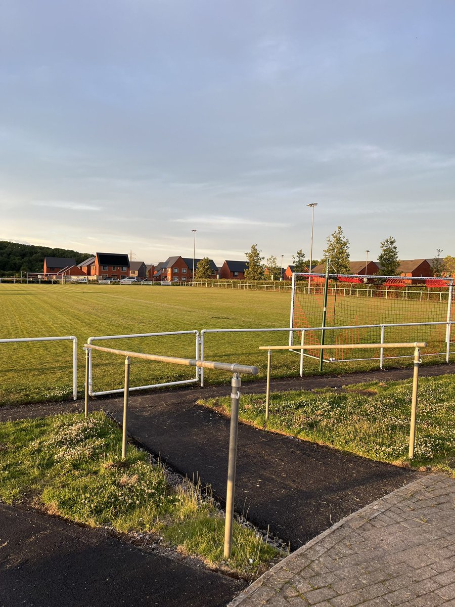 Fry Club FC tweet media