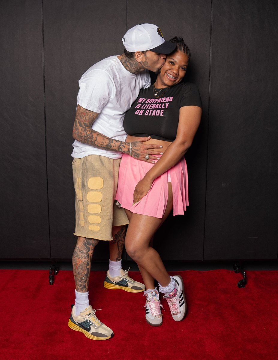 amandvhhhh's tweet photo. thought i’d post them on here as well🤭my man my man my man✨🥰

11:11🤞🏽 https://t.co/LwRPOkCa1a