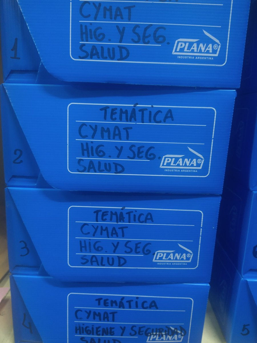 Sabías que en la <a href="/BiblioCeil/">Biblio CEIL-CONICET</a> hay un sector -Archivo periodístico- con numerosos recortes de diarios, sobre la temática: sindical y política argentina desde los '70 hasta 2007 aproximadamente. Si te interesan...vení con tiempo. Podes sacar fotos a los documentos!!