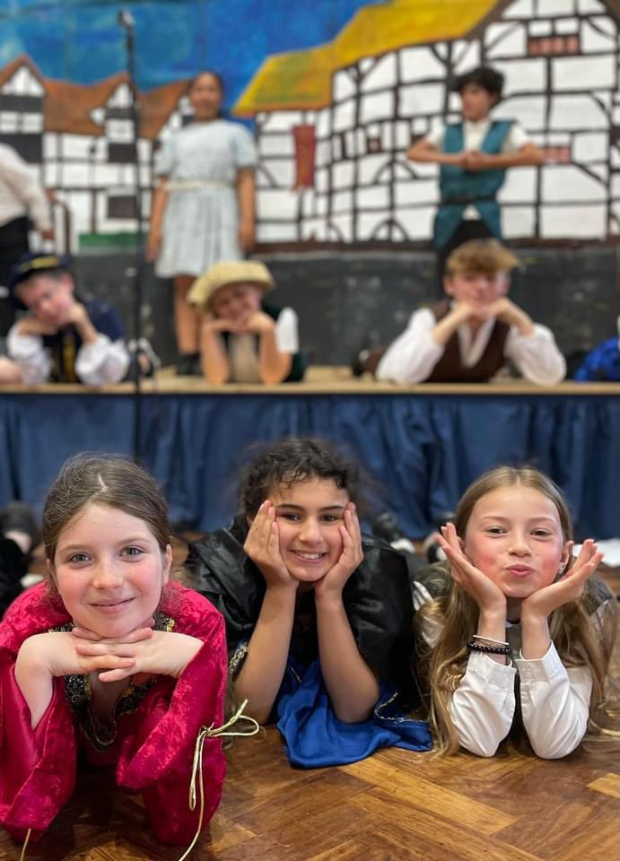 Thank you to the PTFA for supporting this evening’s performance of ‘Shakespeare Rocks’. Thank you to everyone who came along and enjoyed an amazing evening of entertainment with us. Congratulations Peregrines, you were phenomenal!