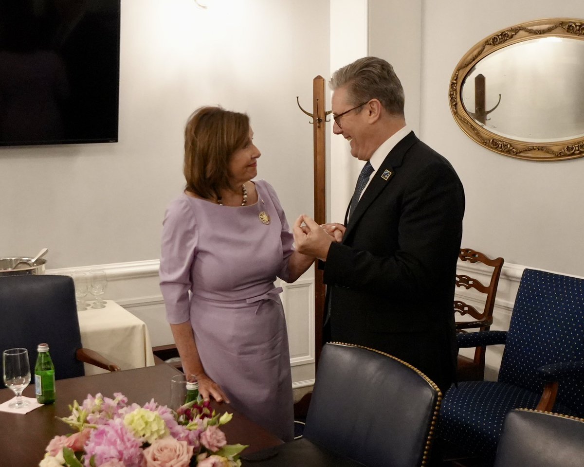 SpeakerPelosi's tweet photo. Yesterday, it was my privilege to meet with British Prime Minister @Keir_Starmer and extend my warmest congratulations on his historic victory.
 
We reaffirmed the special relationship between our nations and our shared commitment to defending democracy around the world. https://t.co/rVsptFUbPZ
