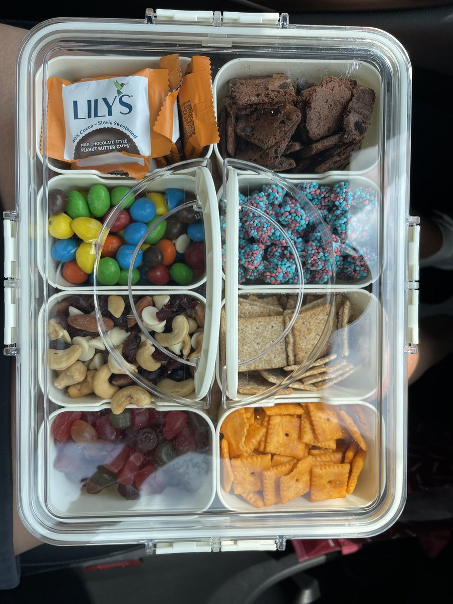 Got my snackle box packed and we are off! <a href="/BigReddd30/">Stacy Cantley</a> #Prowling4FuturePanthers