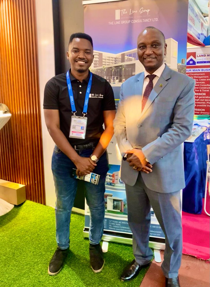 UbaloziMsumbiji's tweet photo. Mhe. Phaustine Kasike, Balozi wa Tanzania nchini Msumbiji atembelea mabanda mbalimbali katika Maonesho ya 48 ya Biashara ya Kimataifa ya Dar es Salaam (Sabasaba) yanayoendelea Jijini Dar es Salaam. https://t.co/CMmA1p7h0R