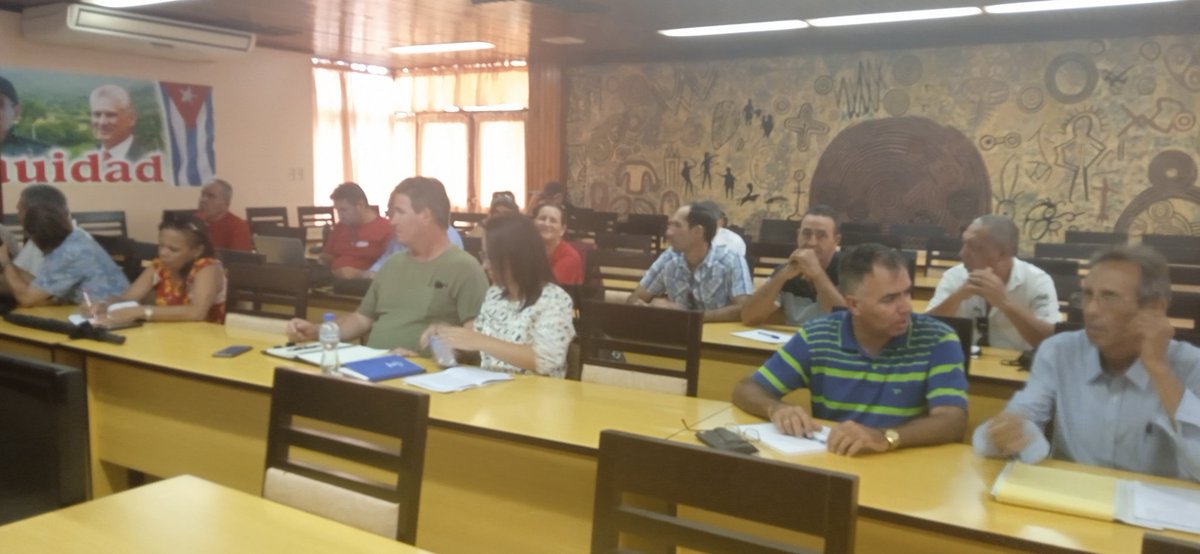 Se realiza el Consejo de Innovación Provincial en Holguín donde se debaten los temas de producción de alimentos. Se presentan los resultados del Programa Producción de Alimentos sobre Bases Sostenible en Holguín
#HolguinSi#
#Cienciahoguinera#