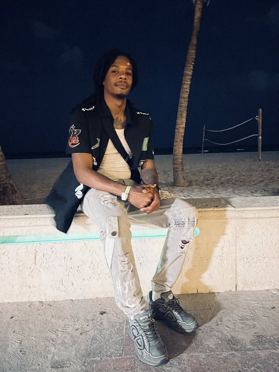 FullyLoadedNigg's tweet photo. Cuz I don’t be posting fr https://t.co/SPH9ZuEMUc