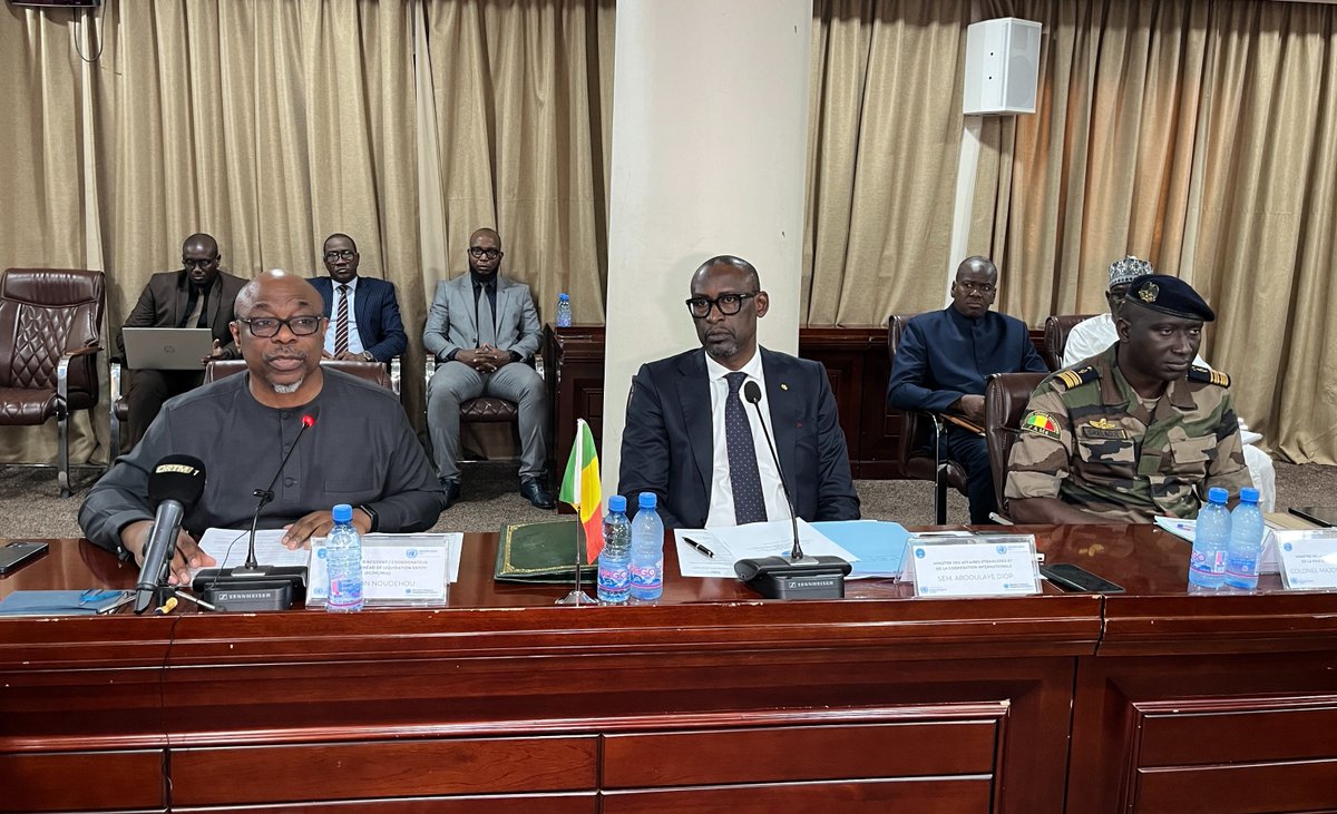 PBFMali's tweet photo. Comité de Pilotage des investissements en consolidation de la #paix au #Mali (#PBF-#FFPH) coprésidé par le Ministre A. DIOP @MaliMaeci & le RC/HC @AlainNoudehou avec la participation du Ministre Colonel Major I. WAGUE @MinistredelaRc4, le représentant des PTF, OSC & bénéficiaires https://t.co/WB4ythfg1U