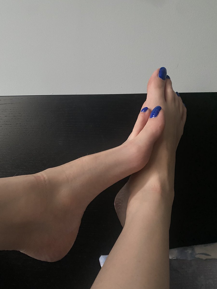 Who’s joining me in bed? 😉 #Feet #FootFetish #FeetWorship #Toes #FeetFinder #GoddessFeet #FootLovers #PrettyFeet #SoftFeet #FootPorn #FootQueen #OnlyFansCreator #FeetPics #FootModel #feetgirl