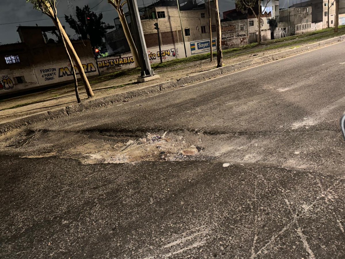 chatocuervo's tweet photo. Megabache en av bordo de xochiaca casi calle 7 enfrente de la alameda oriente @MrElDiablo8 @mimiml72 @RasCisneros @OpEsMx @JerrxG13 @locatel_mx @XicopataXty @telediario @TuAlcaldiaGAM https://t.co/IDatTdr5gp