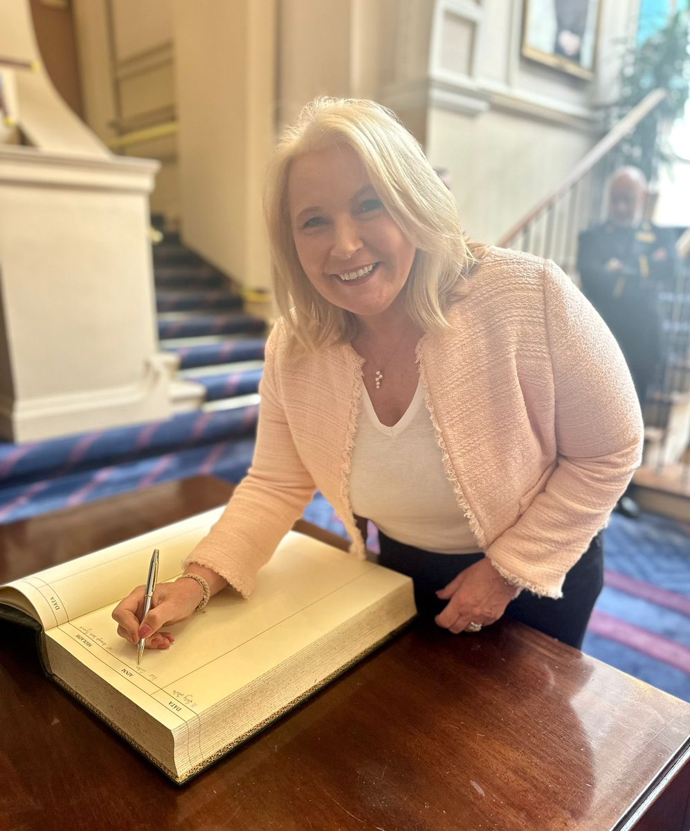 First week as MP for Fermanagh and South Tyrone finished and what a week! Started with meeting the SoS Hilary Benn, followed by meeting with the Prime Minister Kier Starmer, meetings with our MLA team in Stormont and today meeting our TDs in the Oireachtas. And of course a day in