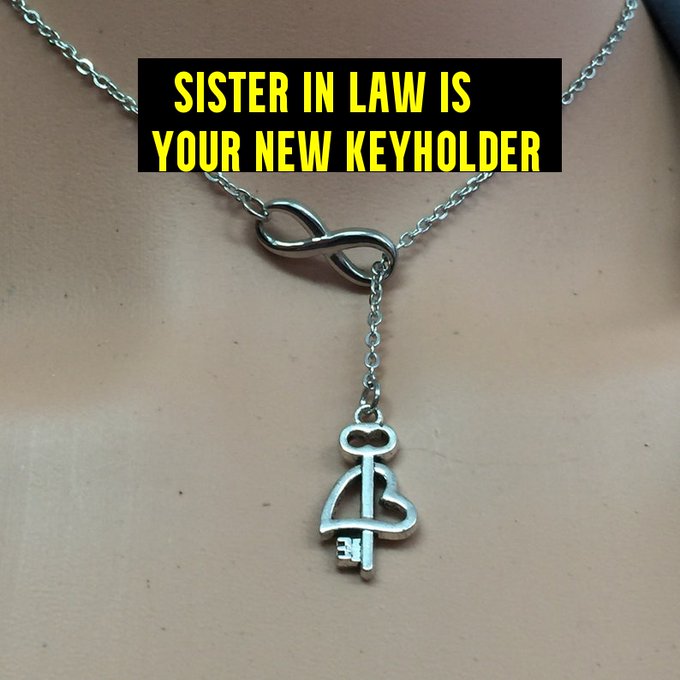 My #clip - Sister in Law is your new keyholder just sold! https://t.co/2DjhLViQKj https://t.co/dY0qt<a href="/tag/clip"class="tags">#clip</a>
