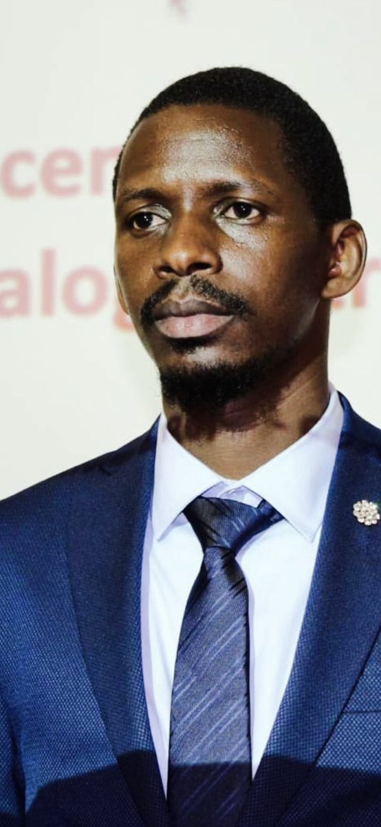 Objectivement, on ne plus écarter le RN et le NFP. Les deux totalisent 15 748 805 de voix soit, respectivement, 8 744 080 et 7 004 725 de voix. Au-delà du jeu politique, il faut respecter le vote du peuple. Dans tous les cas, aucun bloc n’est innocent dans cette situation.