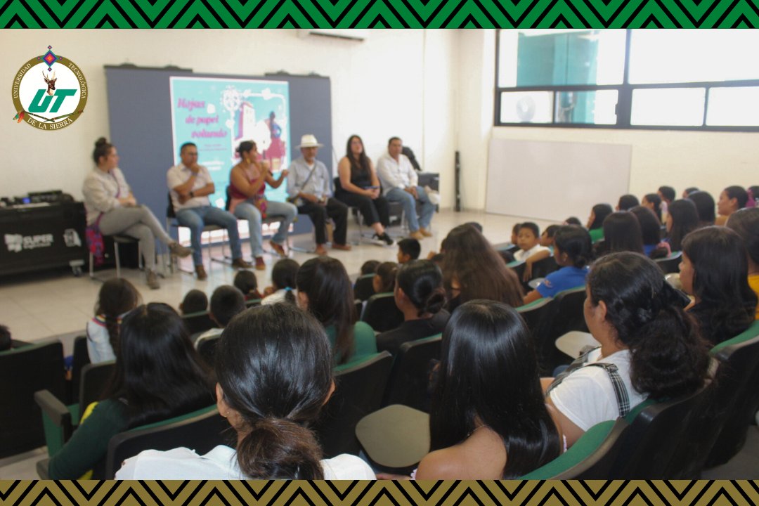 UT de la Sierra realizó conversatorio "Hojas de papel volando" sobre lenguas, tradiciones y música en la Fiesta del Libro de Culturas Populares. #UTSierra #CulturasPopulares #FiestaDelLibro